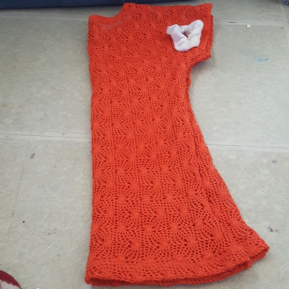 Orange shirt - Picture 2 of 5